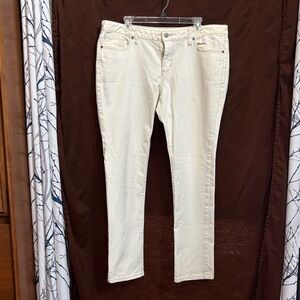 Victoria's Secret Off-White Skinny Jeans